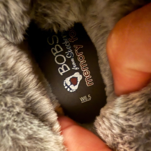 BOBS from Skechers Gray Faux Fur Top Shoe So Soft Cozy Great Cond! See pics 6.5W - Picture 5 of 6